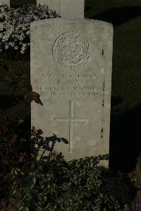 Caterpillar Valley Cemetery Longueval - Way, F