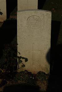 Caterpillar Valley Cemetery Longueval - Webb, J