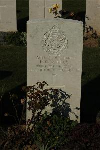 Caterpillar Valley Cemetery Longueval - Wells, Percy George