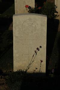 Caterpillar Valley Cemetery Longueval - Wentworth, Fred