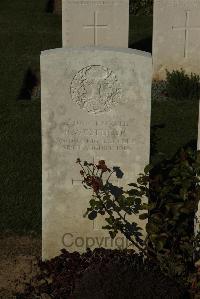 Caterpillar Valley Cemetery Longueval - Westhorp, R