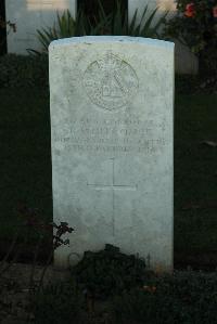 Caterpillar Valley Cemetery Longueval - Whitcombe, T