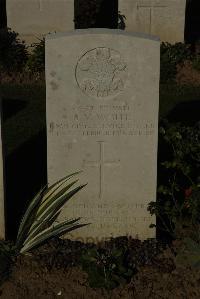 Caterpillar Valley Cemetery Longueval - White, Stanley Victor