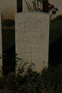 Caterpillar Valley Cemetery Longueval - Williams, Gwilym