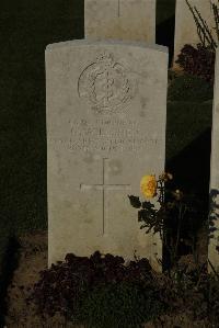 Caterpillar Valley Cemetery Longueval - Willshen, G