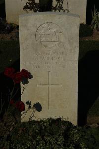 Caterpillar Valley Cemetery Longueval - Winrow, O