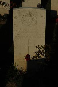 Caterpillar Valley Cemetery Longueval - Wooden, Richard Charles