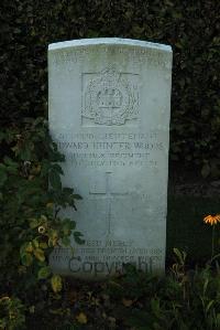 Caterpillar Valley Cemetery Longueval - Woods, Edward Hunter Thurtell