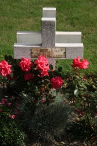 Bethune Town Cemetery - Aureche, Martin