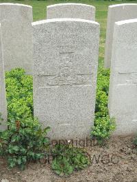 Bethune Town Cemetery - Baker, Seymour