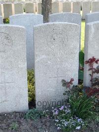 Bethune Town Cemetery - Ball, Frederick