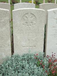 Bethune Town Cemetery - Barker, Alfred Lewin