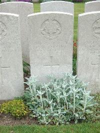 Bethune Town Cemetery - Barnard, Henry William