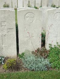 Bethune Town Cemetery - Barrasin, August Daniel