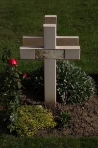 Bethune Town Cemetery - Barrault, Jean