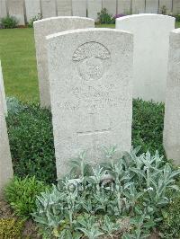 Bethune Town Cemetery - Barsby, F