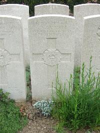 Bethune Town Cemetery - Bartlett, G A