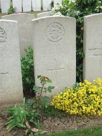 Bethune Town Cemetery - Barton, H E