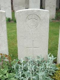 Bethune Town Cemetery - Bates, Frederick Reeves