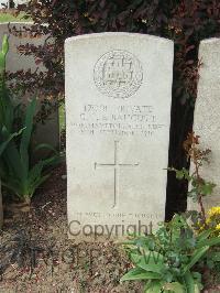 Bethune Town Cemetery - Baucutt, George Thomas Edward