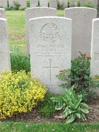 Bethune Town Cemetery - Bear, Joseph Turner