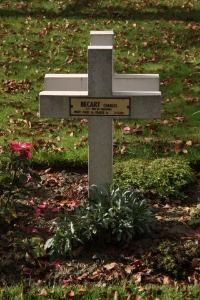 Bethune Town Cemetery - Becart, Charles