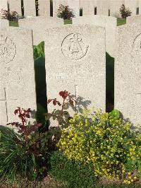 Bethune Town Cemetery - Bidgood, Thomas Walter