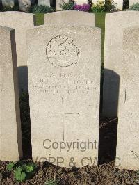 Bethune Town Cemetery - Bosher, George Jesse