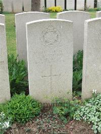 Bethune Town Cemetery - Brampton, F