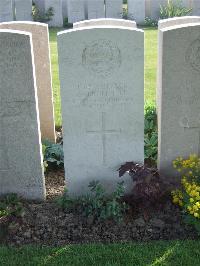 Bethune Town Cemetery - Bromfield, J