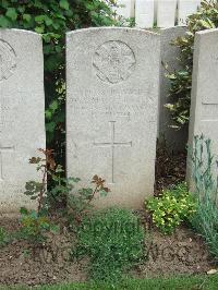 Bethune Town Cemetery - Buchan, William Yeoman MacArthur