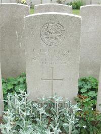 Bethune Town Cemetery - Buxton, J T