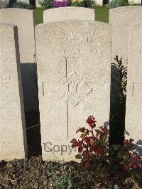 Bethune Town Cemetery - Campbell, P