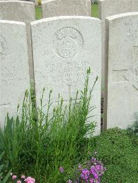 Bethune Town Cemetery - Campbell, W