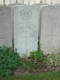 Bethune Town Cemetery - Cansdale, Charles John