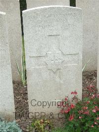 Bethune Town Cemetery - Carey, George William