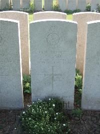 Bethune Town Cemetery - Clark, Frederick