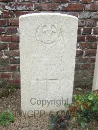 Bethune Town Cemetery - Clark, Frederick William