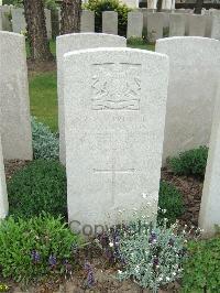 Bethune Town Cemetery - Claxton, Charles John