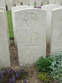 Bethune Town Cemetery - Comley, E