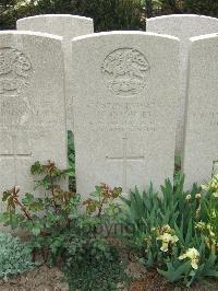 Bethune Town Cemetery - Coomber, Herbert