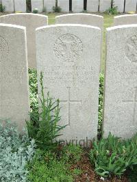 Bethune Town Cemetery - Cross, Arthur George