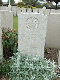 Bethune Town Cemetery - Cunningham, Patrick