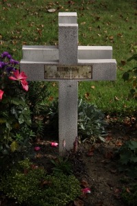 Bethune Town Cemetery - Dervaux, Louis