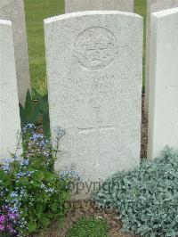 Bethune Town Cemetery - Dunn, M