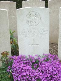 Bethune Town Cemetery - Edwards, Alfred Ernest