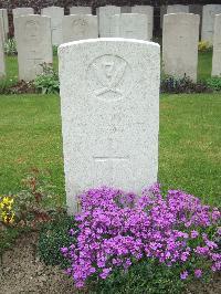 Bethune Town Cemetery - Elliott, Reginald William Sidney