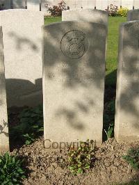 Bethune Town Cemetery - Evans, J