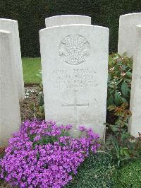 Bethune Town Cemetery - Evans, M O