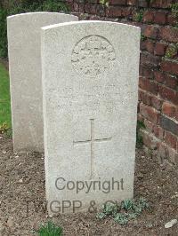 Bethune Town Cemetery - Fearn, Charles Frederick